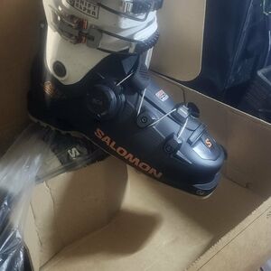 Salamon Black and Orange Athletic Ski Boots